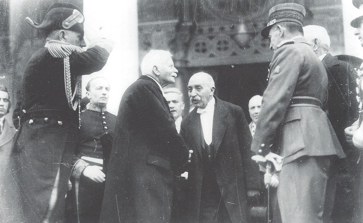 Mitropolitikos Istoriko Fwtografiko Arxeio 00004